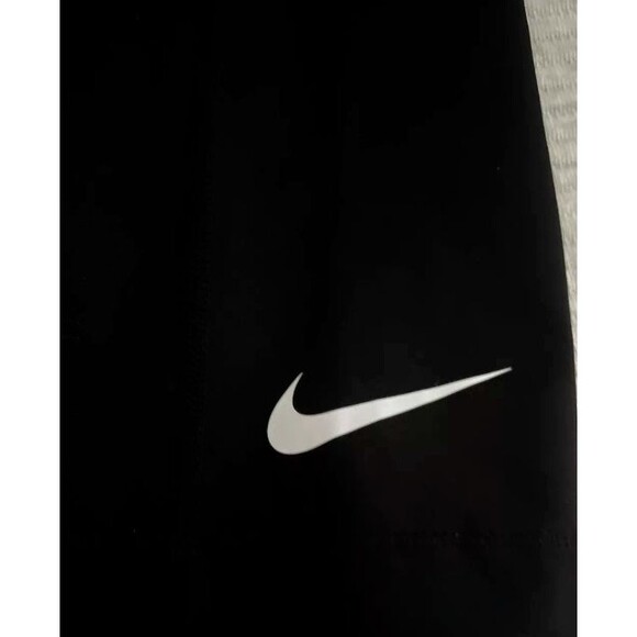 Nike Pro Women's Black Pull On Running Capri Cropped Leggings Size Medium - Picture 6 of 9